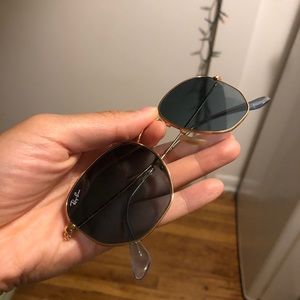 Hexagonal Blue Ray-Ban Sunglasses